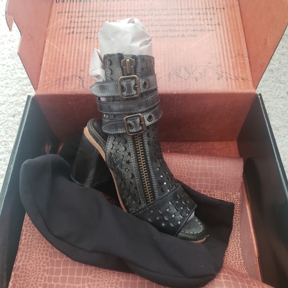 Freebird Teresa 7 black - Picture 7 of 8